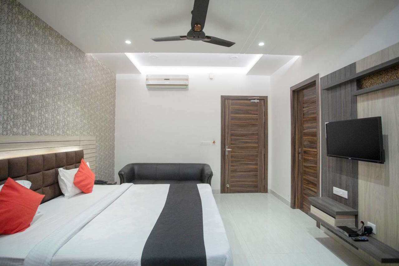 Capital O 69415 Green View Resort Alīgarh Exterior foto