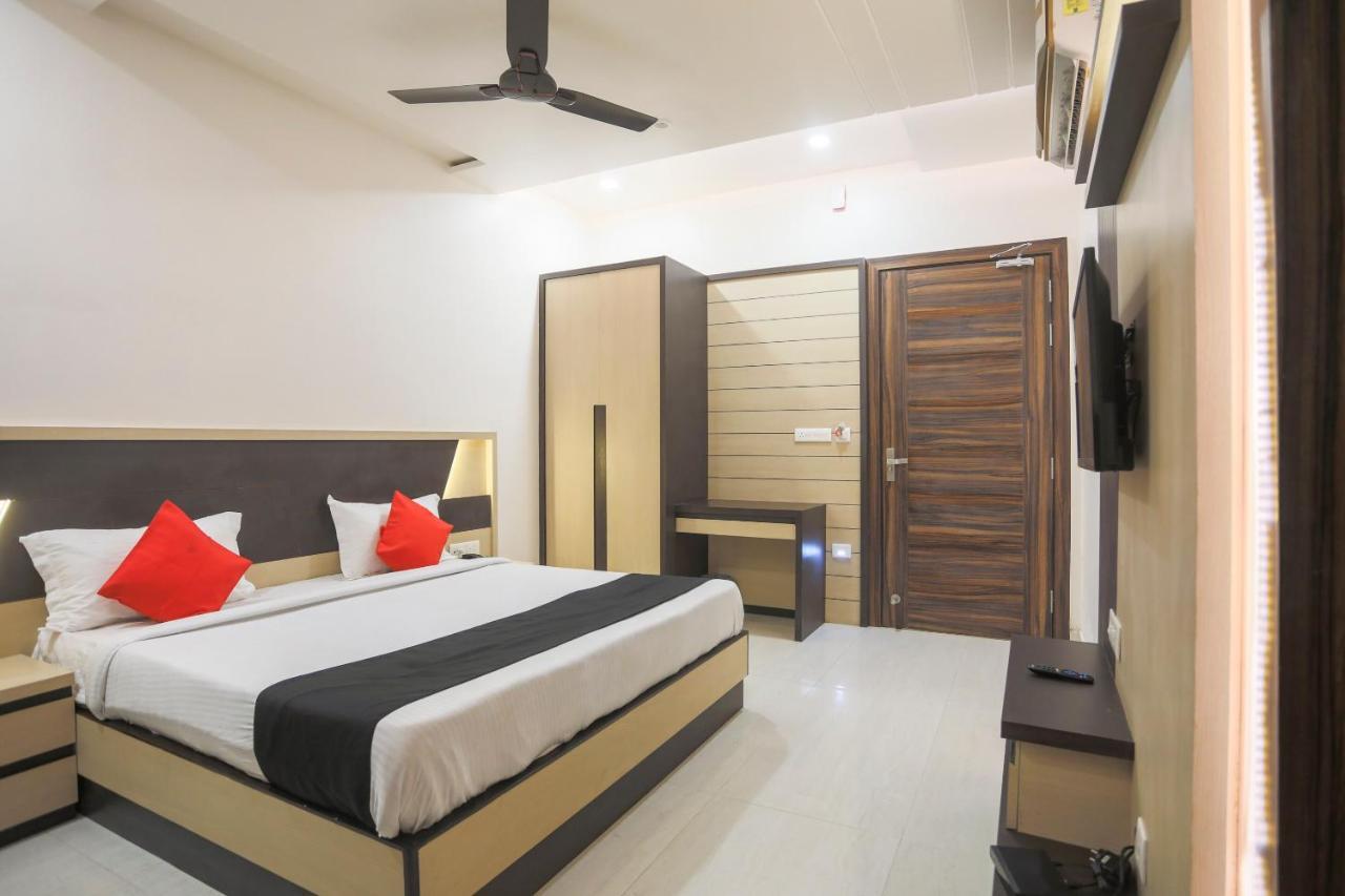 Capital O 69415 Green View Resort Alīgarh Exterior foto